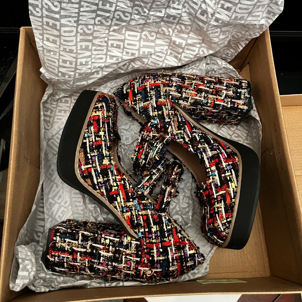 Steve Madden twice tweed Mary Jane platform heels
